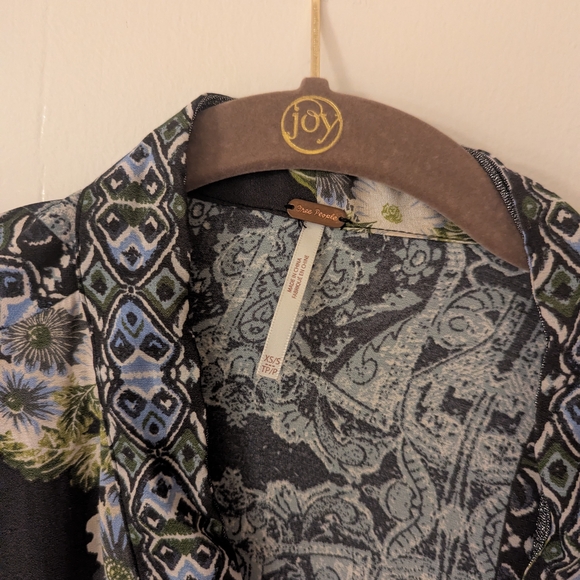 Free People Floral Cinch Waist Kimono M/L - Picture 4 of 11